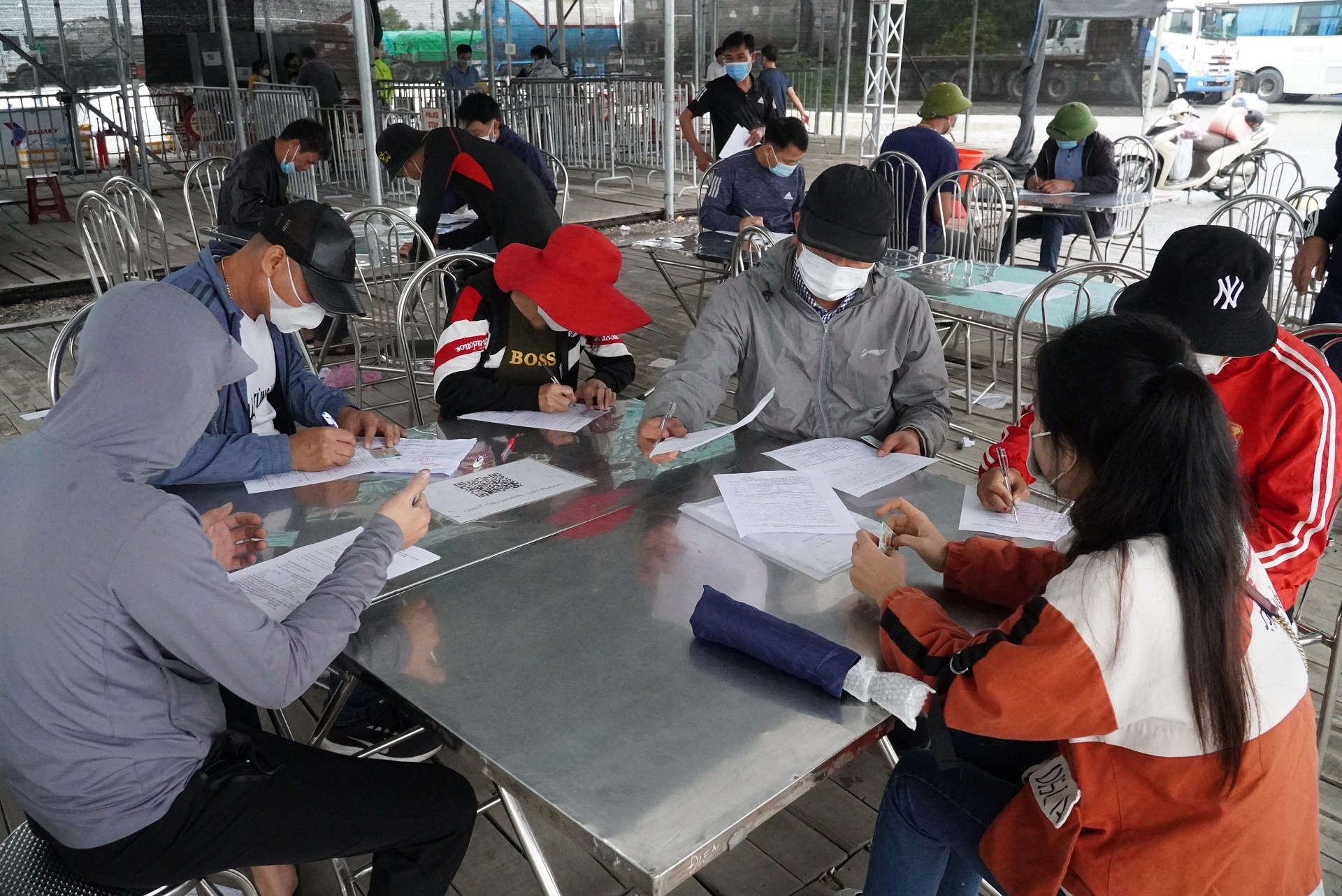 cac dia phuong kiem soat giay xet nghiem anh 8