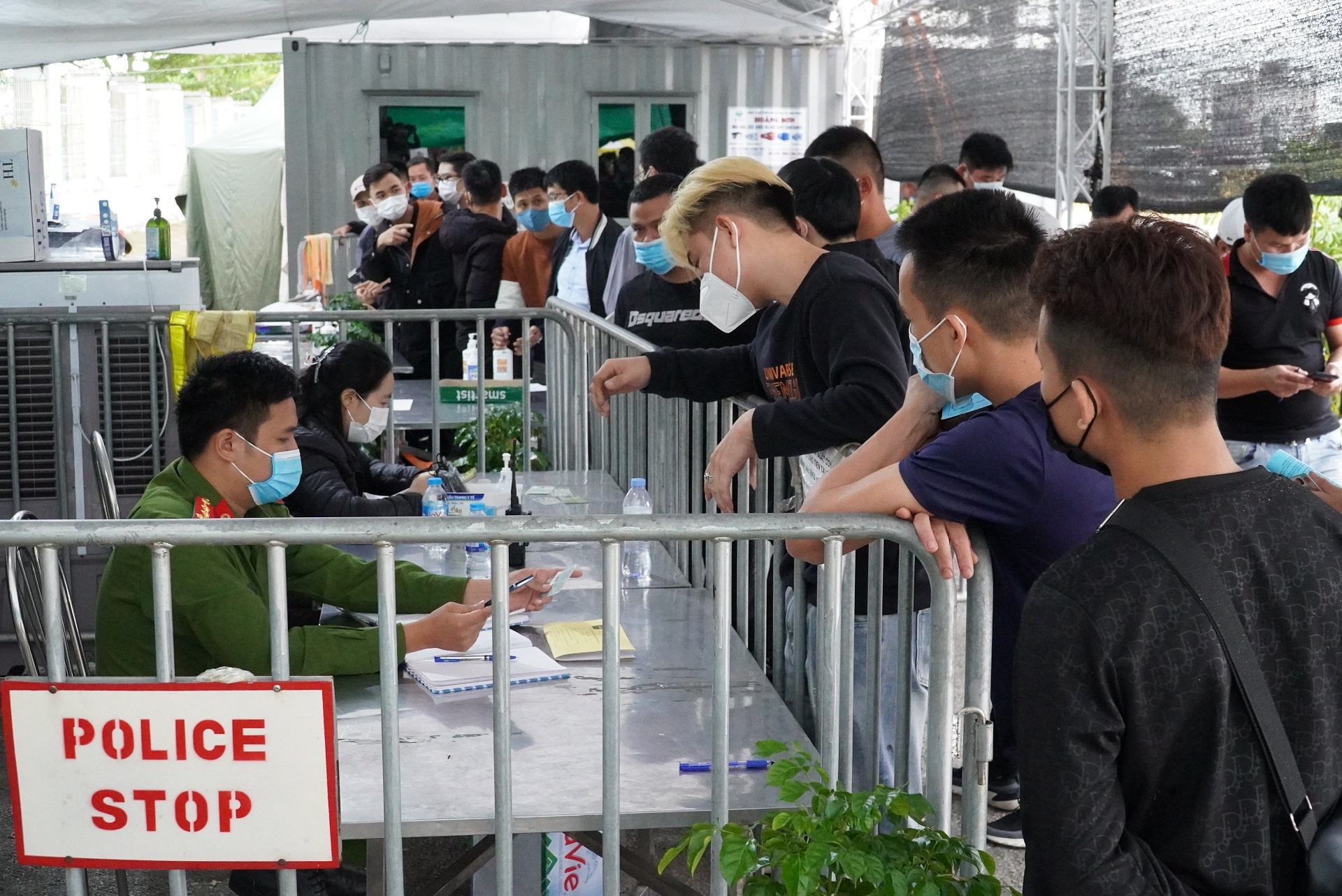 Hai Phong bo cach ly vung vang anh 2