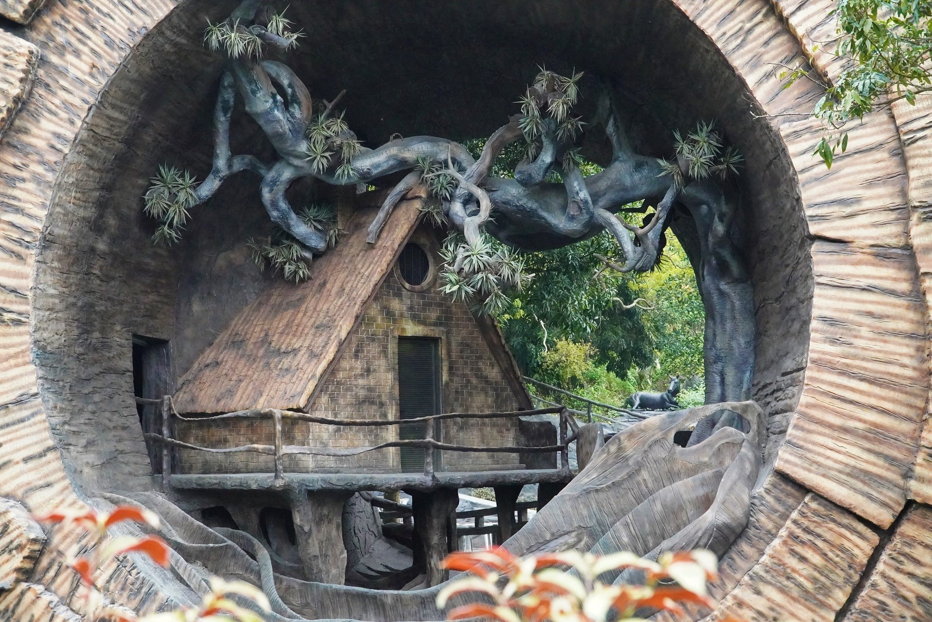 Ngoi nha 'co mot khong hai' o dao Cat Ba hinh anh