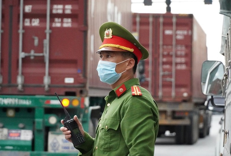 Hai Phong dung hoat dong tat ca chot kiem dich Covid-19 cua ngo hinh anh