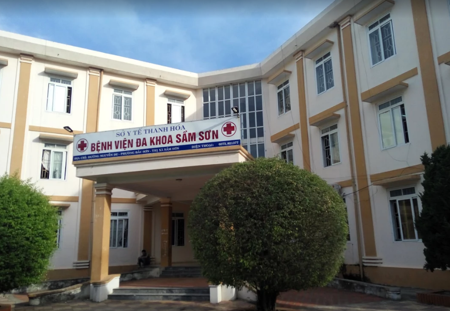 Bi chu shop quan ao Mai Huong bao hanh, nu sinh phai nhap vien hinh anh