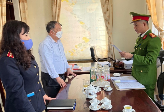 cuu truong phong bi khoi to anh 1