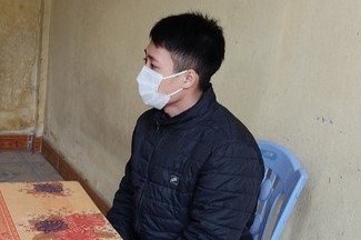 Bat tam giam nghi pham cuop taxi hinh anh