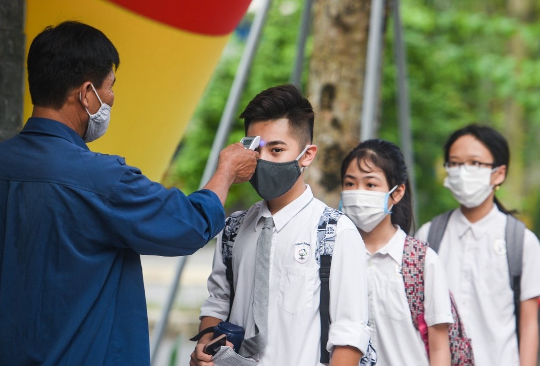 Thanh Hoa co gan 1.500 giao vien, hoc sinh mac Covid-19 sau Tet hinh anh