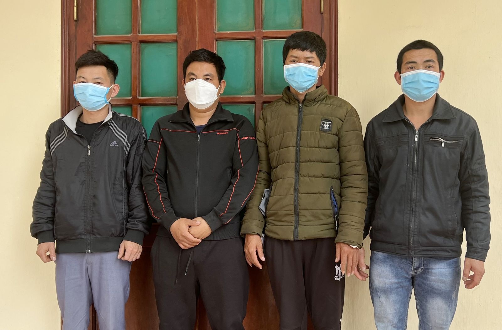 danh bac tron cong an anh 1