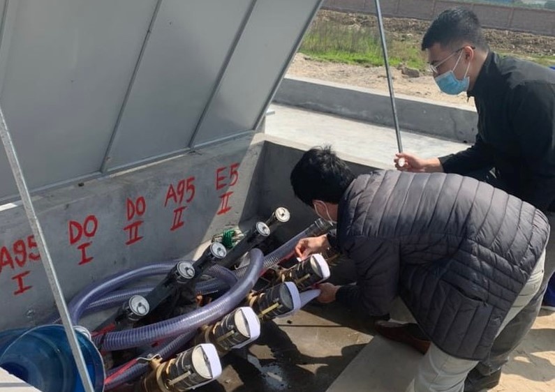 bán xăng lẫn nước lã ảnh 1 ban xang lan nuoc la anh 1