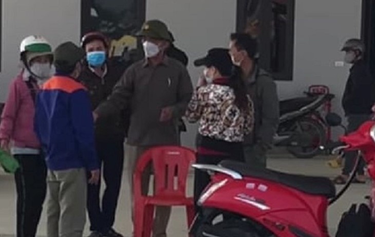 ban xang lan nuoc la anh 1