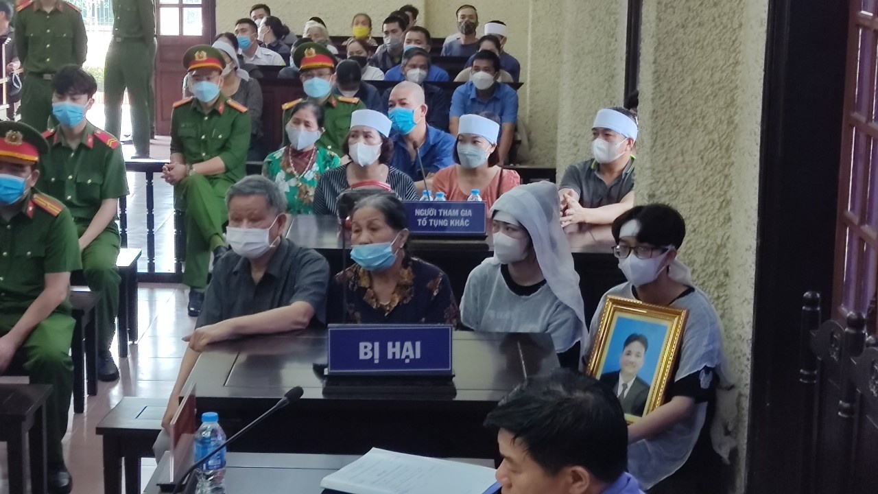 hoan phien xu ke dot xac chu no anh 2