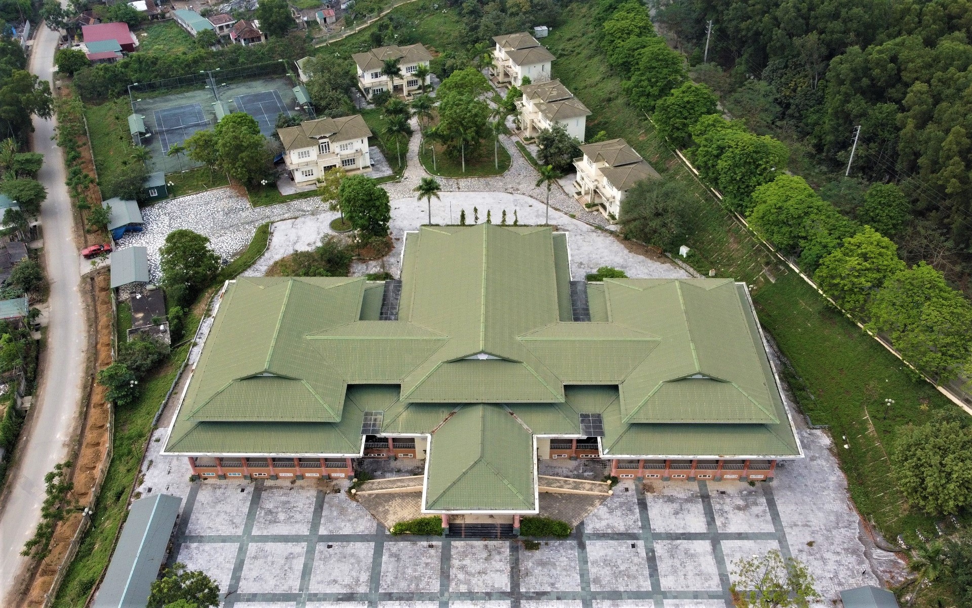 trung tam hoi nghi 160 ty bo hoang anh 12