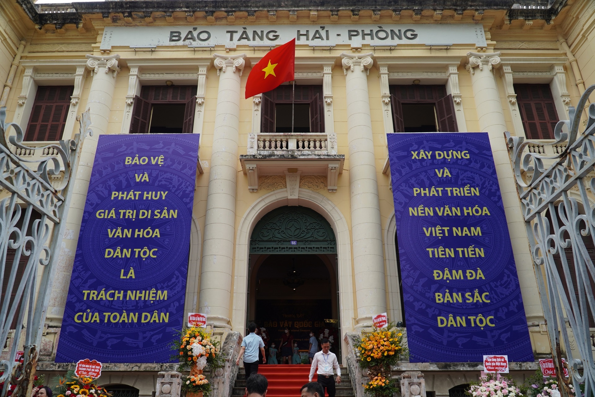 Hai Phong trung bay co vat anh 1