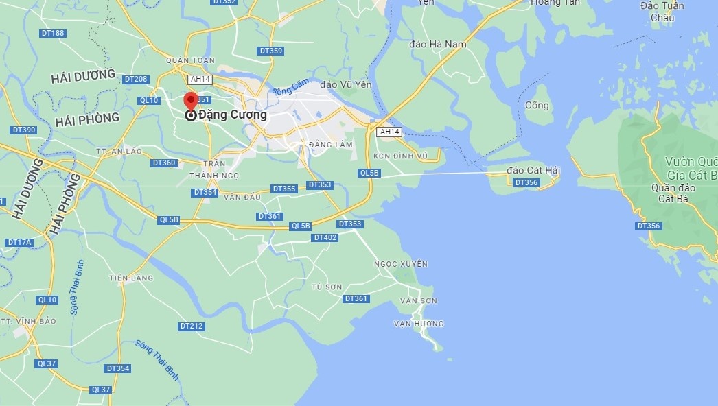 oto lao xuong muong anh 2