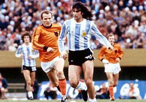 Doi tuyen Argentina vo dich World Cup 1978 sau 120 phut hinh anh