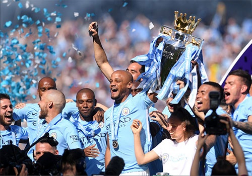 Man City dung dau trong nhung doi hinh vi dai nhat Premier League? hinh anh