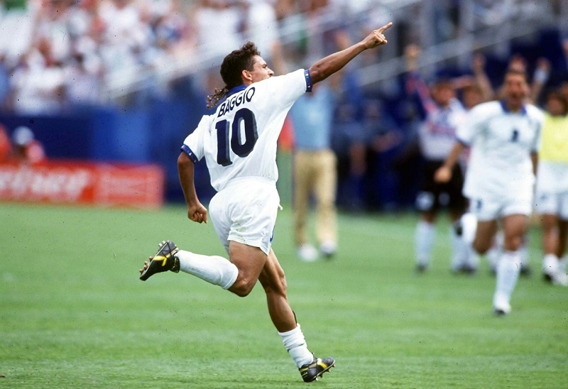 Roberto Baggio va dinh menh nghiet nga tren cham luan luu World Cup 1994 anh 1