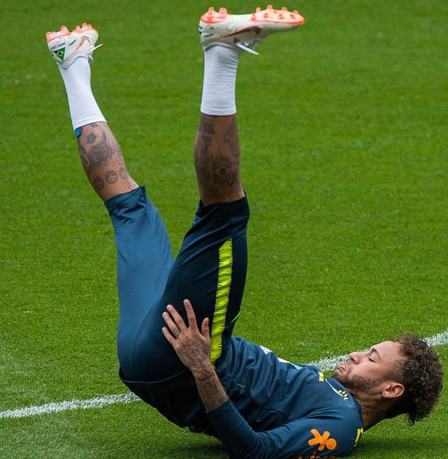 Fan Brazil tho phao khi Neymar tro lai,  DT Brazil anh 4