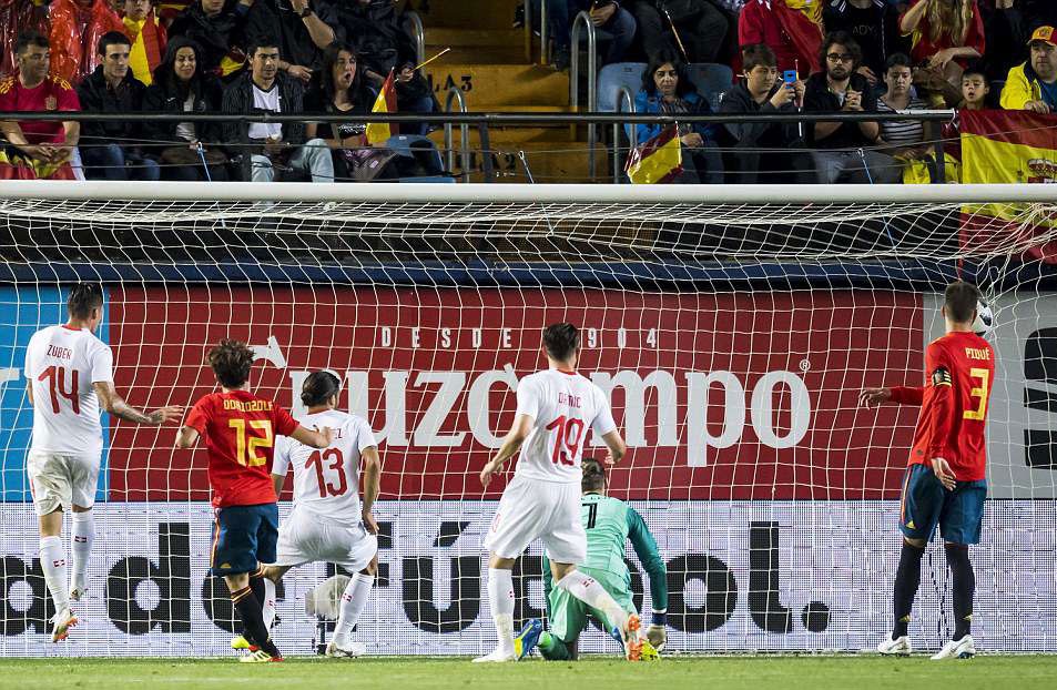 De Gea mắc sai lầm ảnh 2 De Gea mac sai lam anh 2