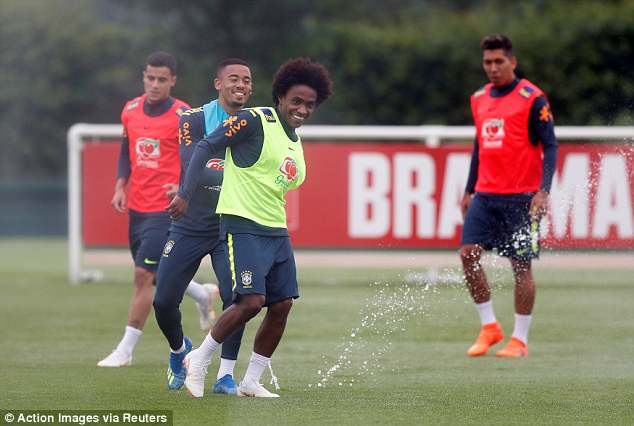 Neymar tái phát chấn thương trước World Cup ảnh 6 Neymar tai phat chan thuong truoc World Cup anh 6