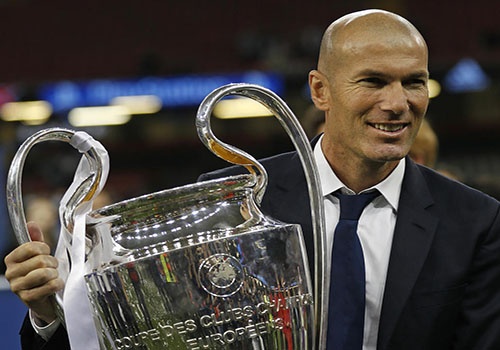 Zinedine Zidane tu chuc HLV truong Real Madrid hinh anh