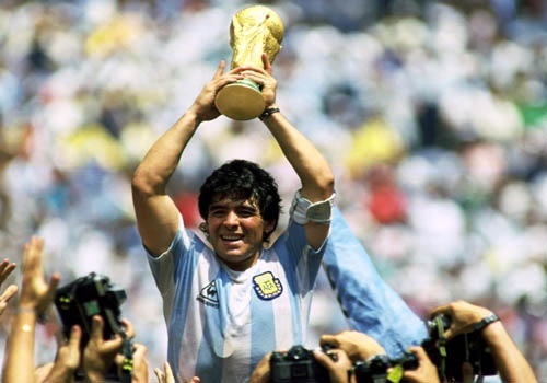 Bai hat noi tieng nhat Diego Maradona - La Vida Tombola hinh anh