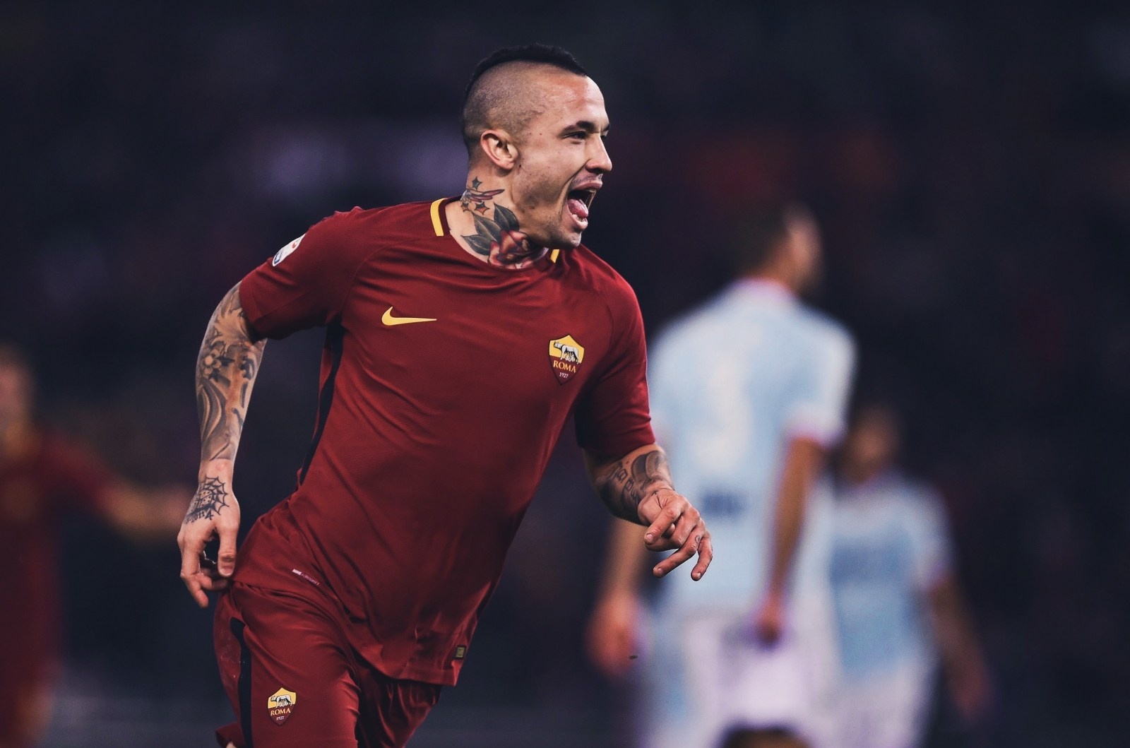 Radja Nainggolan dong y gia nhap Inter Milan anh 2