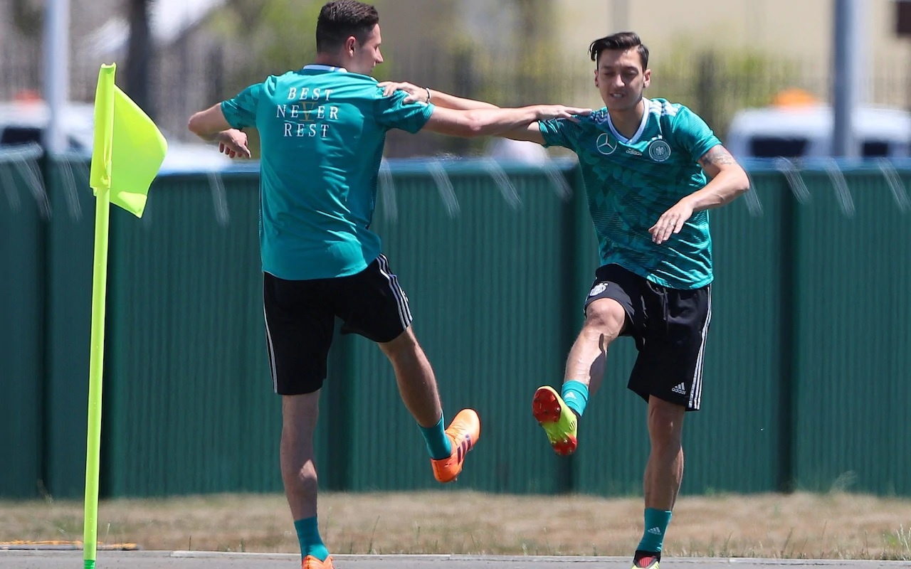 DT Duc,  World Cup,  Loew,  Mesut Oezil anh 3