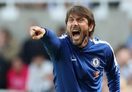 Antonio Conte chuan bi khoi kien Chelsea? hinh anh