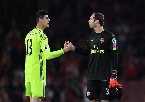 Petr Cech ve lai Chelsea, Thibaut Courtois toi Real Madrid? hinh anh