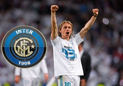 Modric gap chu tich Perez, xin sang Inter Milan de doi dau Ronaldo? hinh anh