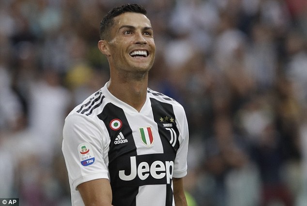 Ronaldo,  Juventus,  Juventus vs Lazio anh 1