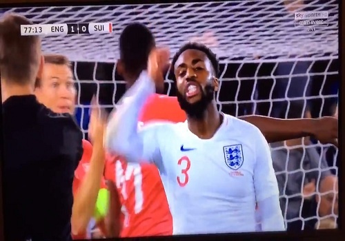 Hau ve tuyen Anh thoa ma trong tai la dong phan hinh anh