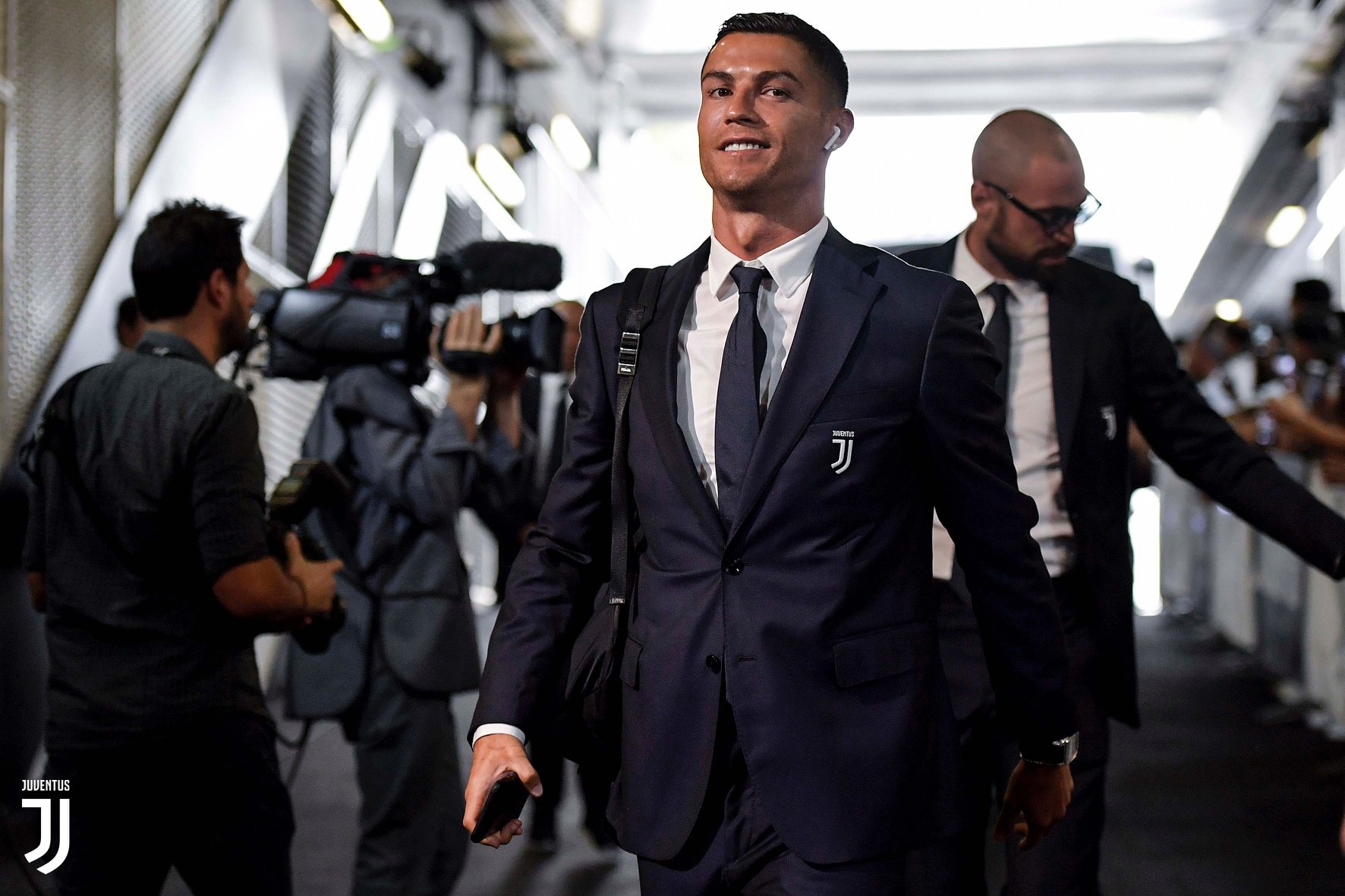 Ronaldo giúp Juventus thắng Sassuolo 2-1 ảnh 4 Ronaldo giup Juventus thang Sassuolo 2-1 anh 4