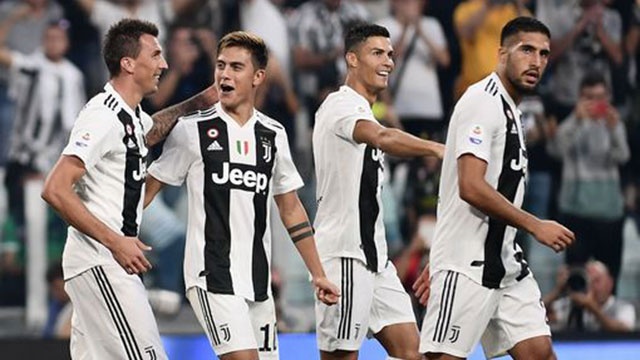 Juventus vs Napoli (3-1): Ronaldo lap cu dup kien tao hinh anh