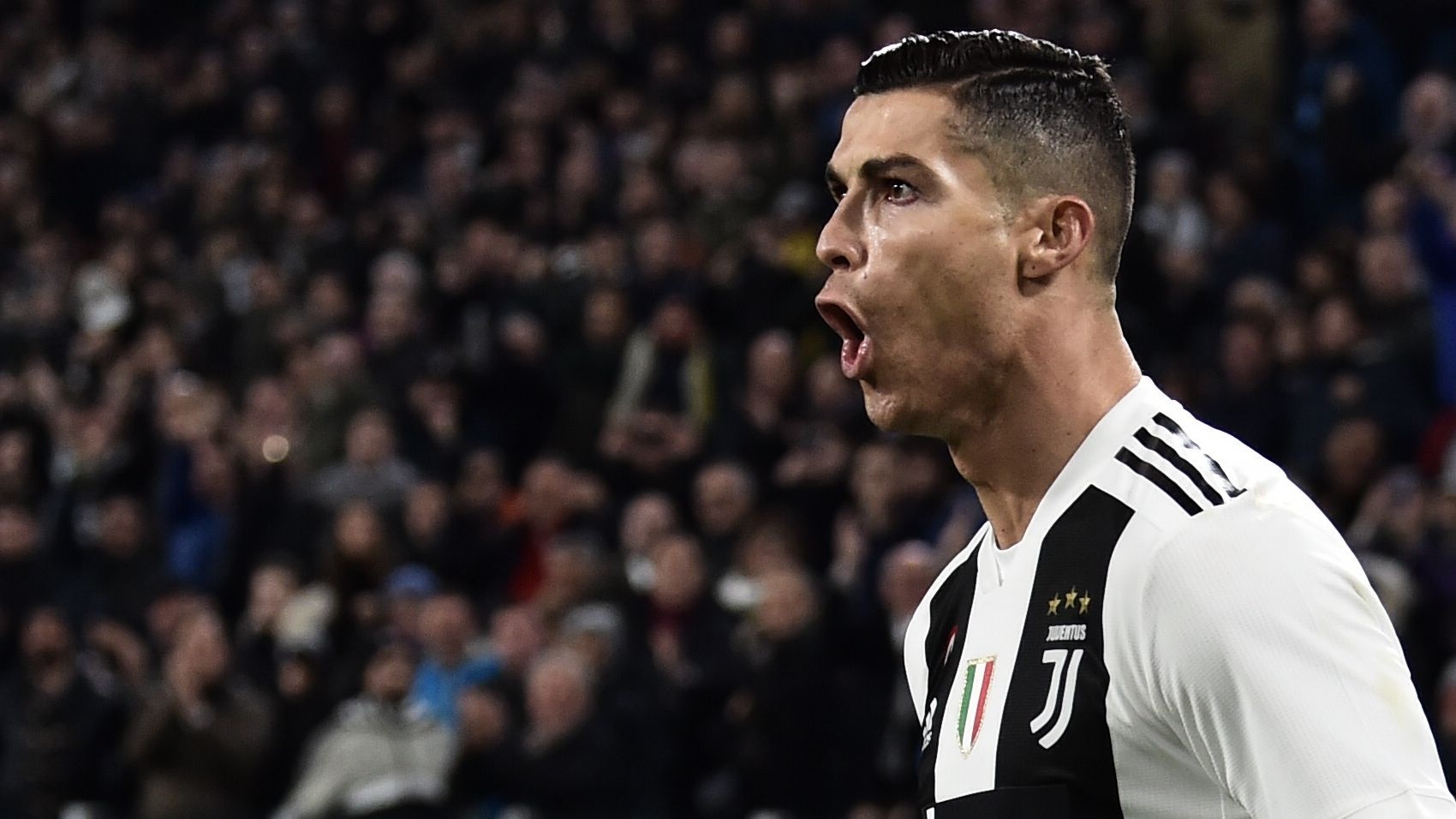 Nhung co dong vien Juventus an mung cung Ronaldo hinh anh