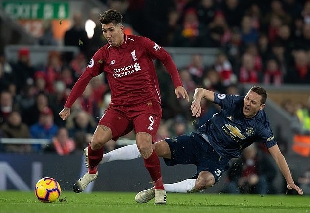 MU gio chi con la doi bong hang hai so voi Liverpool hinh anh