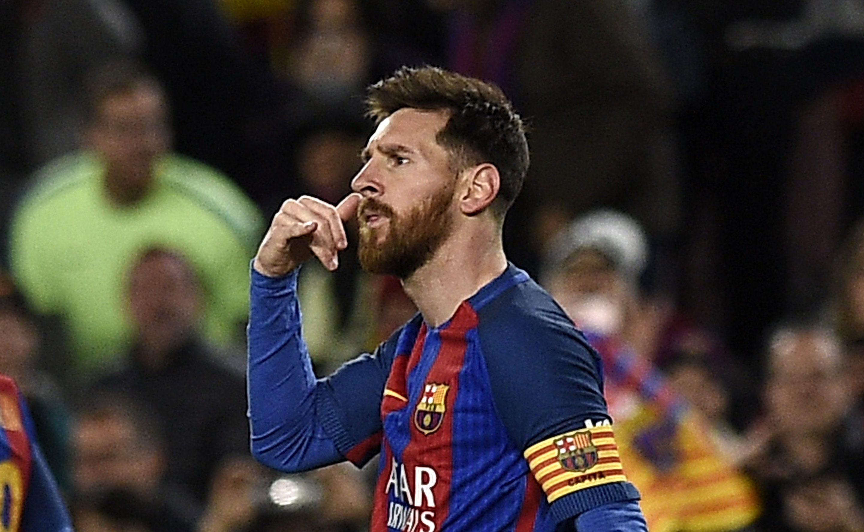 Khong Ronaldo, Real Madrid khong co cua do voi Barca va Messi hinh anh