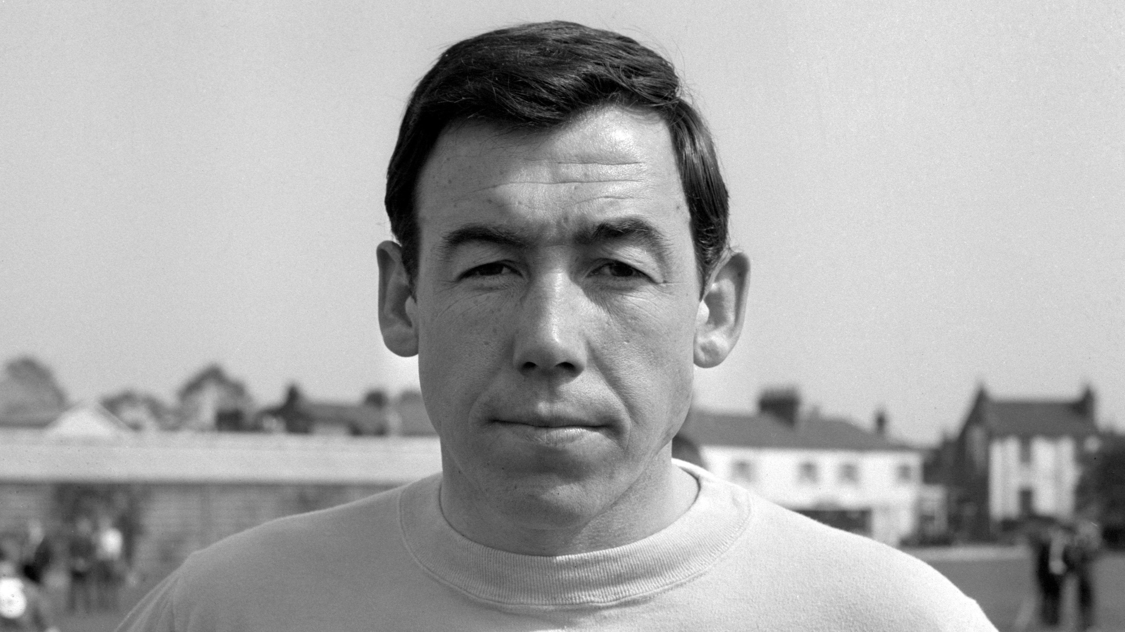 Huyen thoai tuyen Anh qua doi o tuoi 81 hinh anh