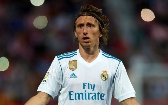 Modric buc boi vi bi kiem tra doping sau chien thang truoc Ajax hinh anh