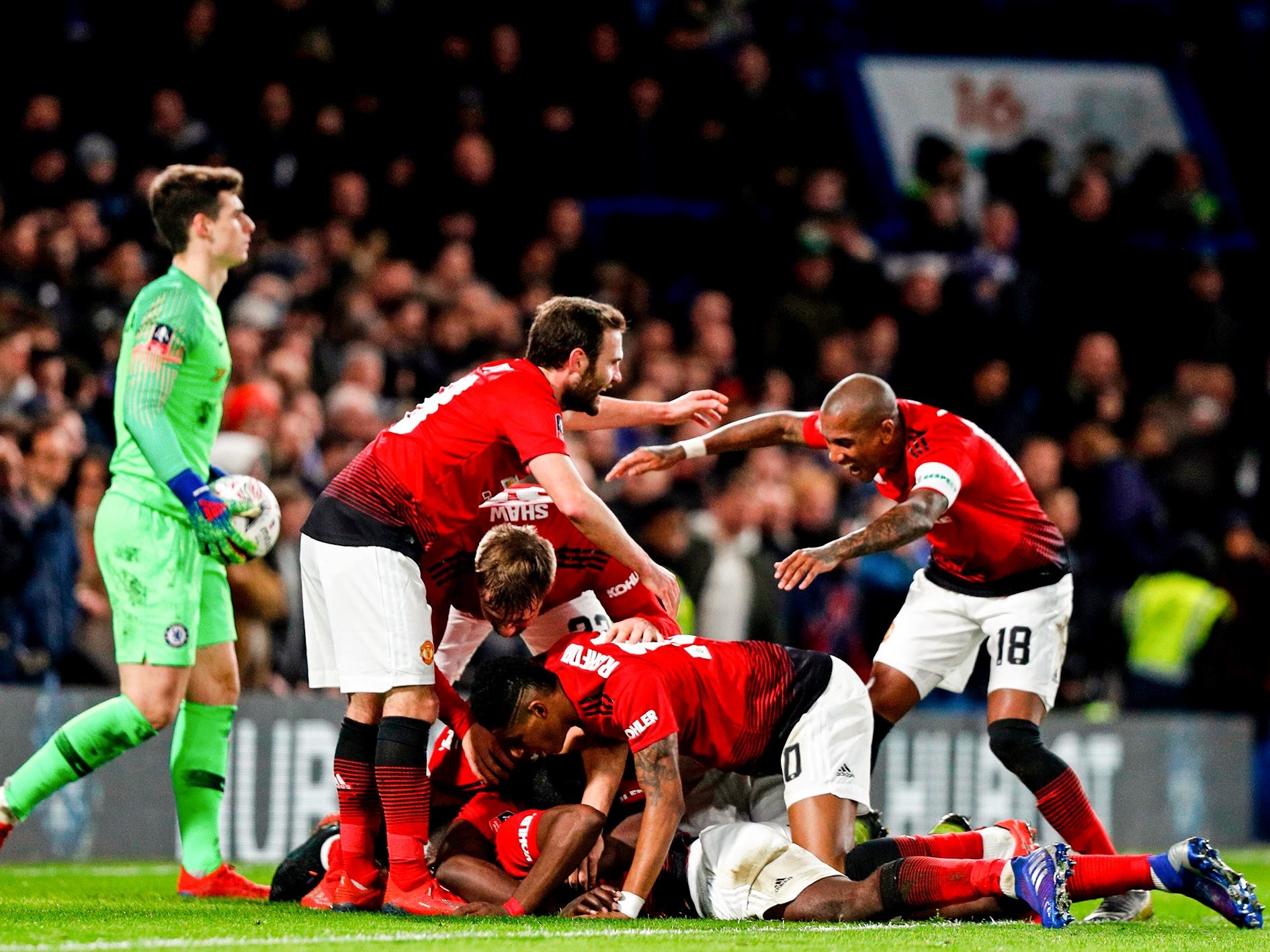 MU vs Chelsea ảnh 2 MU vs Chelsea anh 2