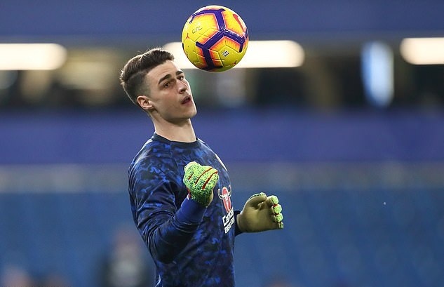 Kepa khinh thuong dong doi va cai ket dang tai Chelsea hinh anh