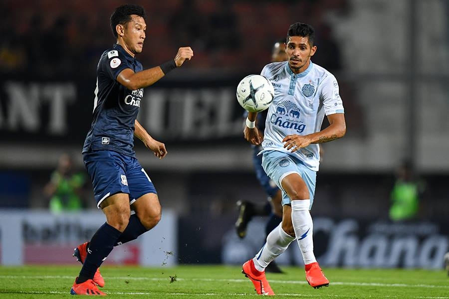 Thay Xuan Truong ra som, Buriram lai bi cam hoa that vong hinh anh