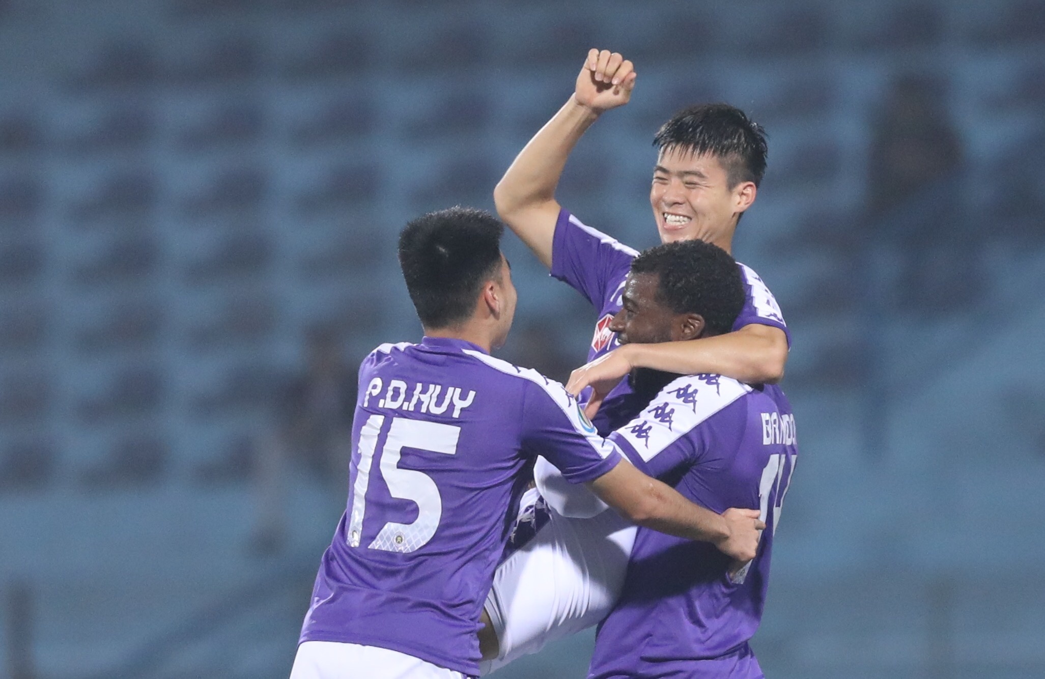 Angel Di Maria thich sieu pham sut xa cua Duy Manh hinh anh