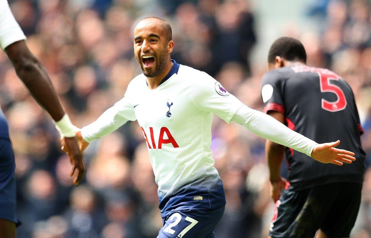 Lucas Moura lap hat-trick giup Tottenham de bep Huddersfield 4-0 hinh anh