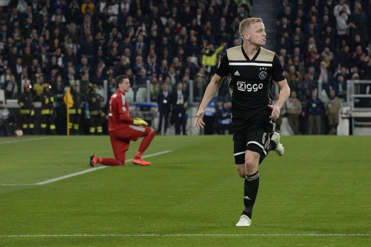 Juventus,  Ajax anh 1
