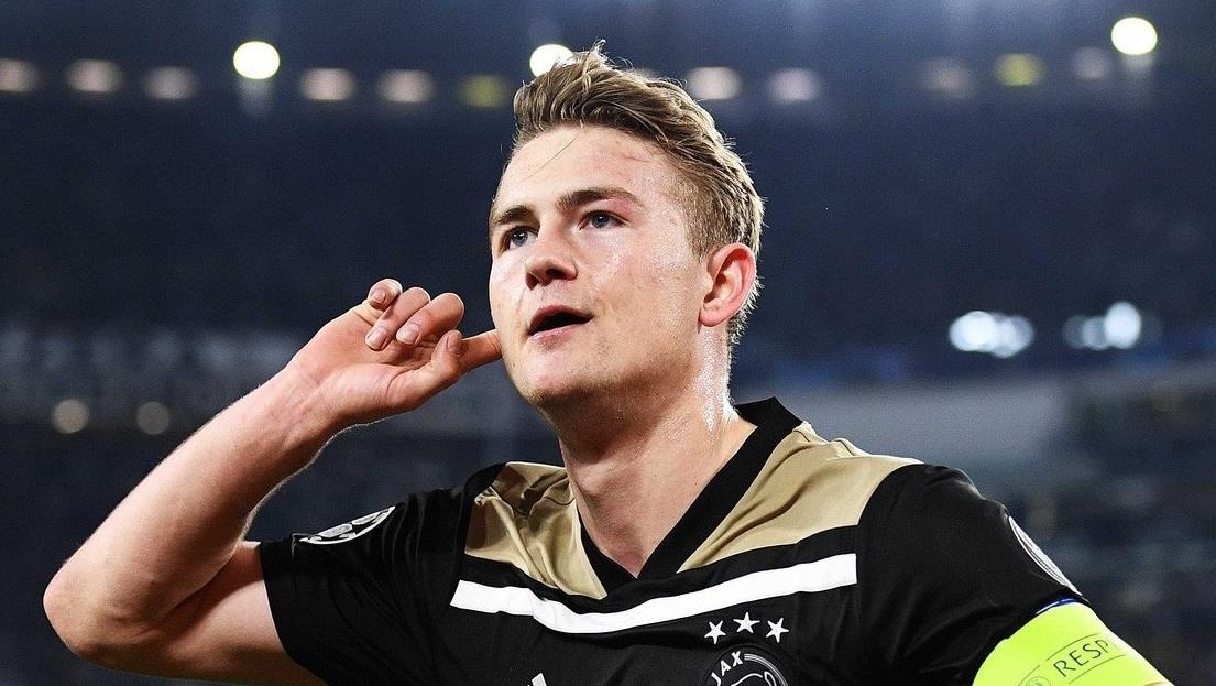 De Ligt - tu cau be vang den nguoi doi truong quat nga Juventus hinh anh