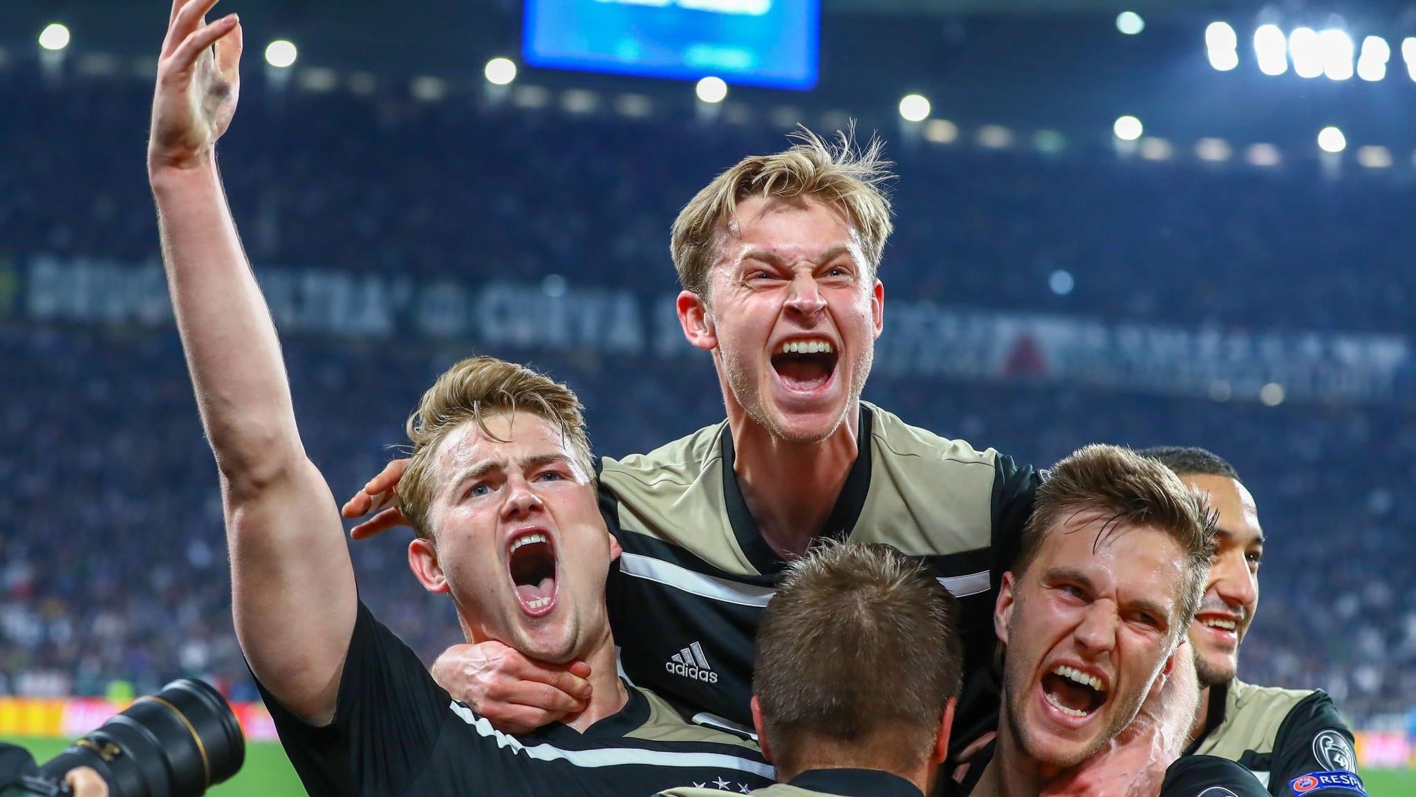 Ajax va cau chuyen tro lai dinh cao cua bong da Ha Lan hinh anh