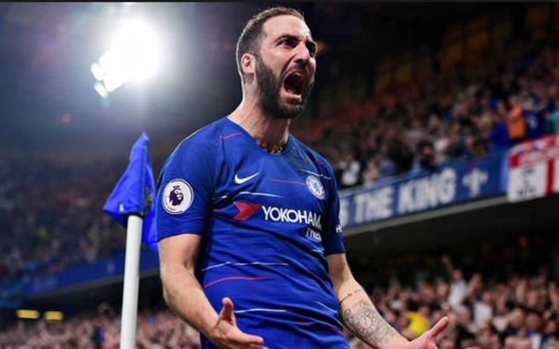 De bep Watford, Chelsea vao top 3 Premier League hinh anh