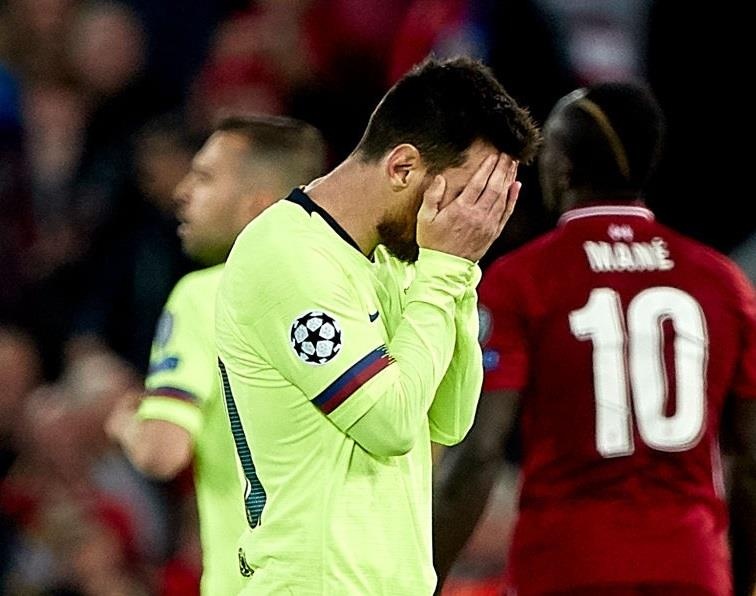 10 that bai dang quen nhat trong lich su Barcelona hinh anh