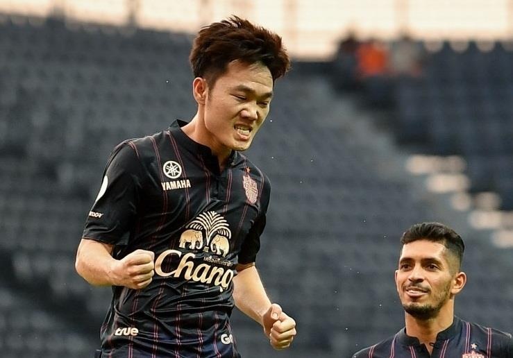 Xuan Truong sut phat ghi ban giup Buriram duy tri mach bat bai hinh anh