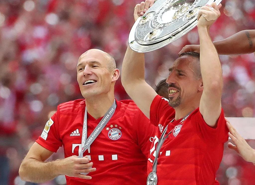 Bayern Munich gianh chuc vo dich Bundesliga lan thu 7 lien tiep hinh anh