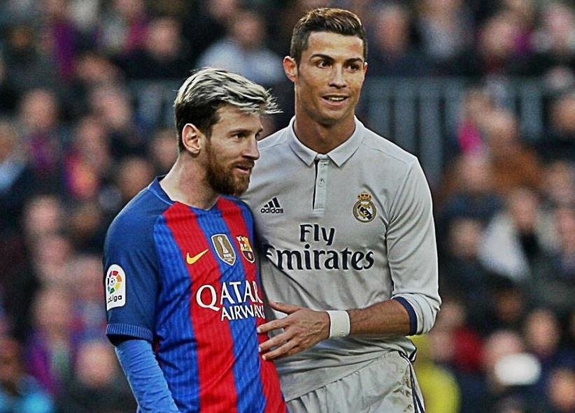 Lionel Messi: 'Di nhien toi nho Ronaldo' hinh anh